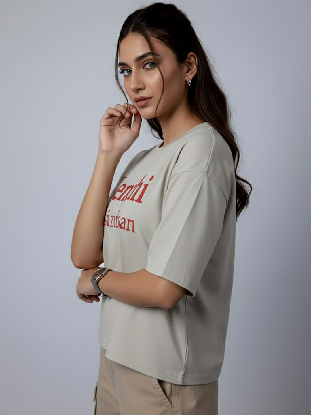 KENCHI JAISI ZUBAN OVER SIZED T-SHIRT
